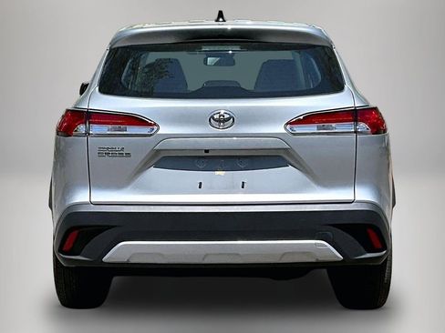 Used 2023 Toyota Corolla Cross L image 6