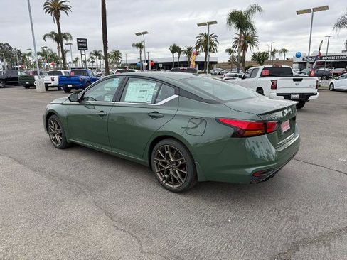 New 2025 Nissan Altima 2.5 SR w/ SR Premium Package image 4