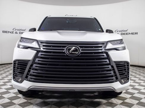 Used 2023 Lexus LX 600 4WD w/ Appearance Package image 7