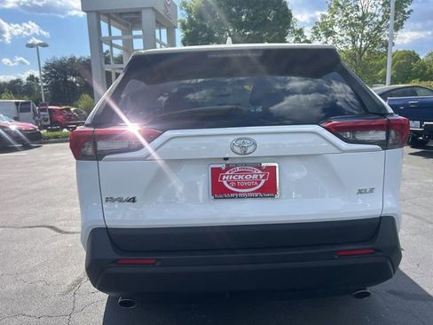 Used 2024 Toyota RAV4 XLE FWD image 8