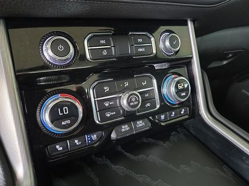 Used 2023 GMC Yukon XL Denali w/ Max Trailering Package AWD/4WD image 28
