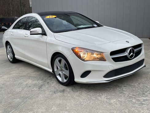 Used 2018 Mercedes-Benz CLA 250 image 4