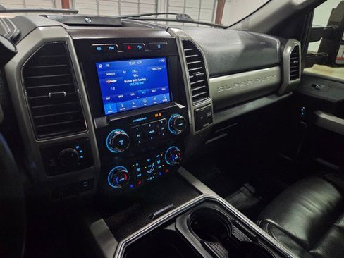 Used 2020 Ford F250 Lariat w/ Lariat Ultimate Package image 49