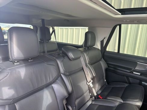 Certified 2025 Ford Expedition Max Platinum AWD/4WD image 9