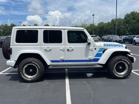 Used 2024 Jeep Wrangler High Altitude AWD/4WD image 6