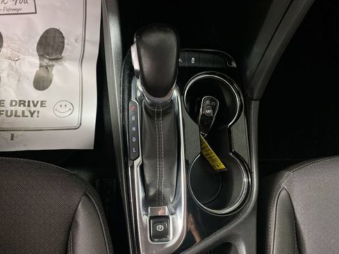 Certified 2023 Buick Encore GX Preferred w/ Cold Weather Comfort Package AWD/4WD image 19