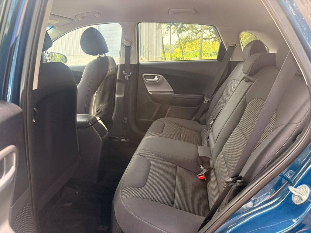 Used 2018 Kia Niro LX FWD image 11