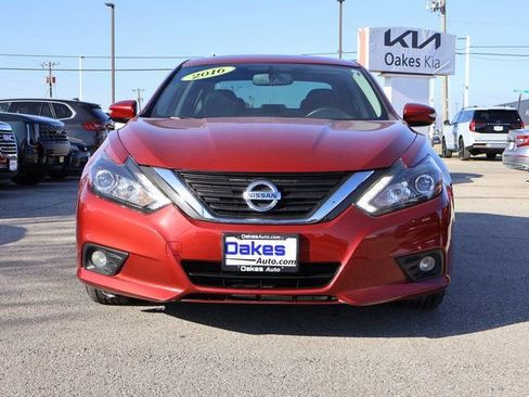 Used 2016 Nissan Altima 2.5 SL w/ 2.5 Technology w/LED Package image 3