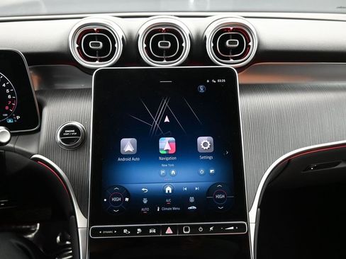 Used 2025 Mercedes-Benz GLC 350e 4MATIC image 20