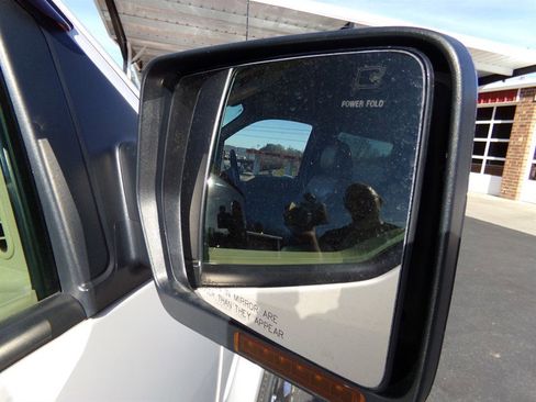 Used 2011 Ford F150 Lariat w/ Lariat Chrome Pkg image 25