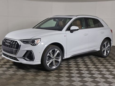 Used 2021 Audi Q3 2.0T Premium Plus image 9