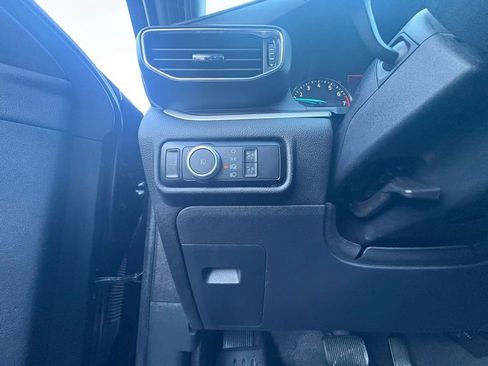 Used 2023 Ford Explorer XLT w/ Equipment Group 202A image 16