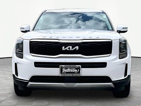 Certified 2022 Kia Telluride LX FWD image 3