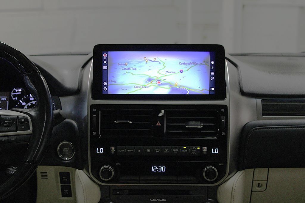 Used 2022 Lexus GX 460 Premium w/ Premium Plus Package AWD/4WD image 15