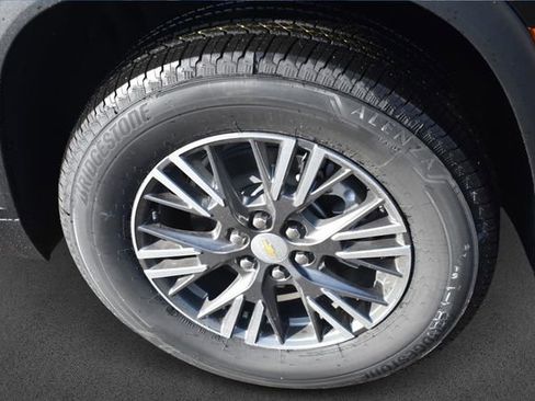 New 2026 Chevrolet Traverse LT w/ LPO, Floor Liner Package image 12