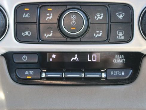 Used 2015 GMC Yukon SLT w/ Open Road Package RWD image 31