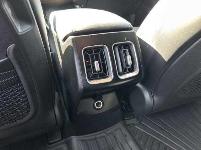 Used 2025 Kia Sorento EX AWD/4WD image 26