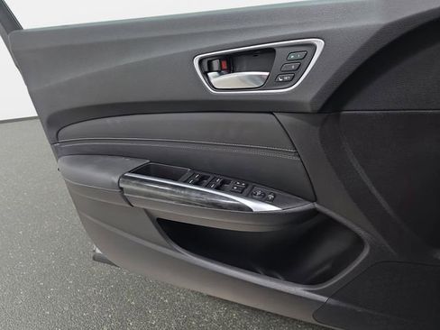 Used 2018 Acura TLX V6 w/ Technology Package FWD image 26