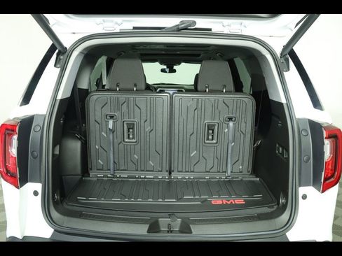 Used 2023 GMC Acadia SLE w/ Driver Convenience Package AWD/4WD image 15