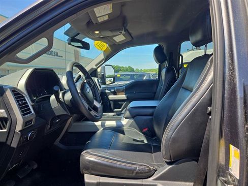Used 2017 Ford F250 Lariat w/ Chrome Package AWD/4WD image 10