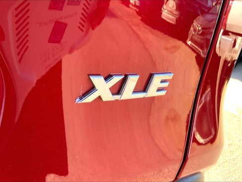 Used 2025 Toyota RAV4 XLE image 10