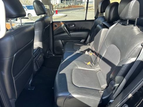 Used 2024 Nissan Armada SL AWD/4WD image 17