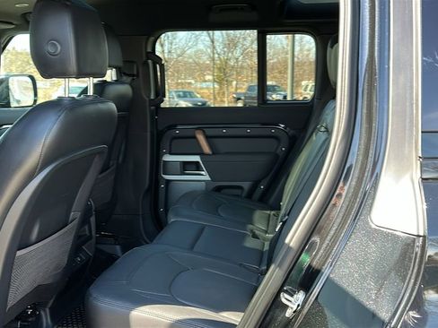 Certified 2023 Land Rover Defender 110 SE image 20