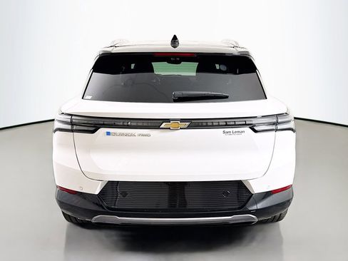 New 2026 Chevrolet Equinox EV LT image 6