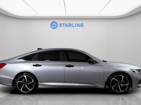 Used 2021 Honda Accord Sport image 12