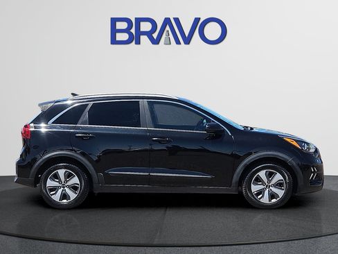 Used 2020 Kia Niro LX FWD image 5
