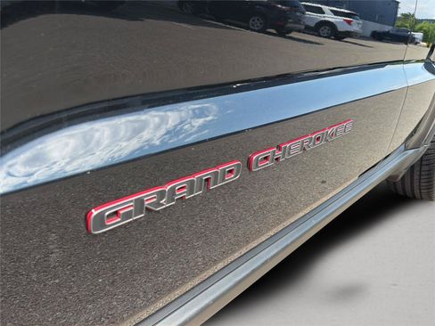 Used 2020 Jeep Grand Cherokee Trailhawk w/ Trailhawk Luxury Group AWD/4WD image 13