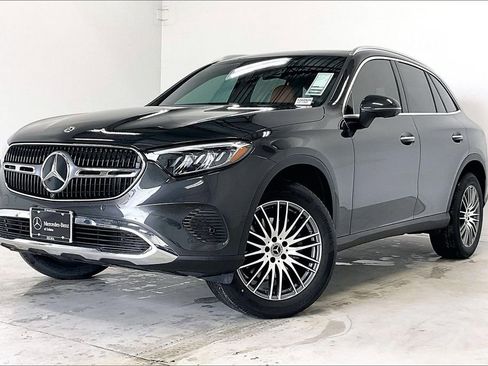 New 2026 Mercedes-Benz GLC 300 4MATIC image 2