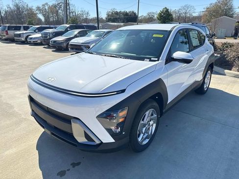New 2026 Hyundai Kona SE FWD image 4