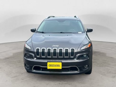 Used 2018 Jeep Cherokee Limited AWD/4WD image 2