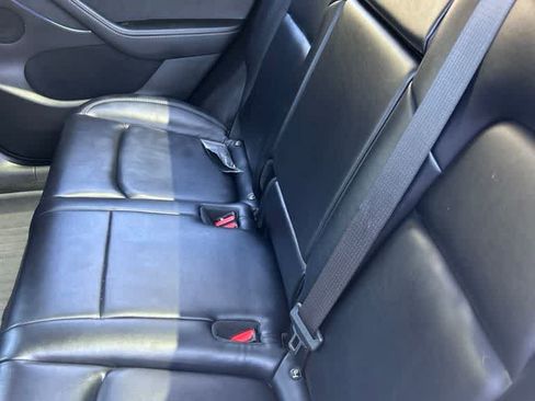 Used 2022 Tesla Model Y Performance AWD/4WD image 6