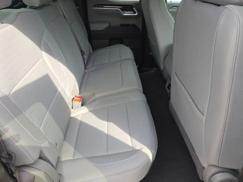 New 2026 GMC Sierra 1500 SLE image 22