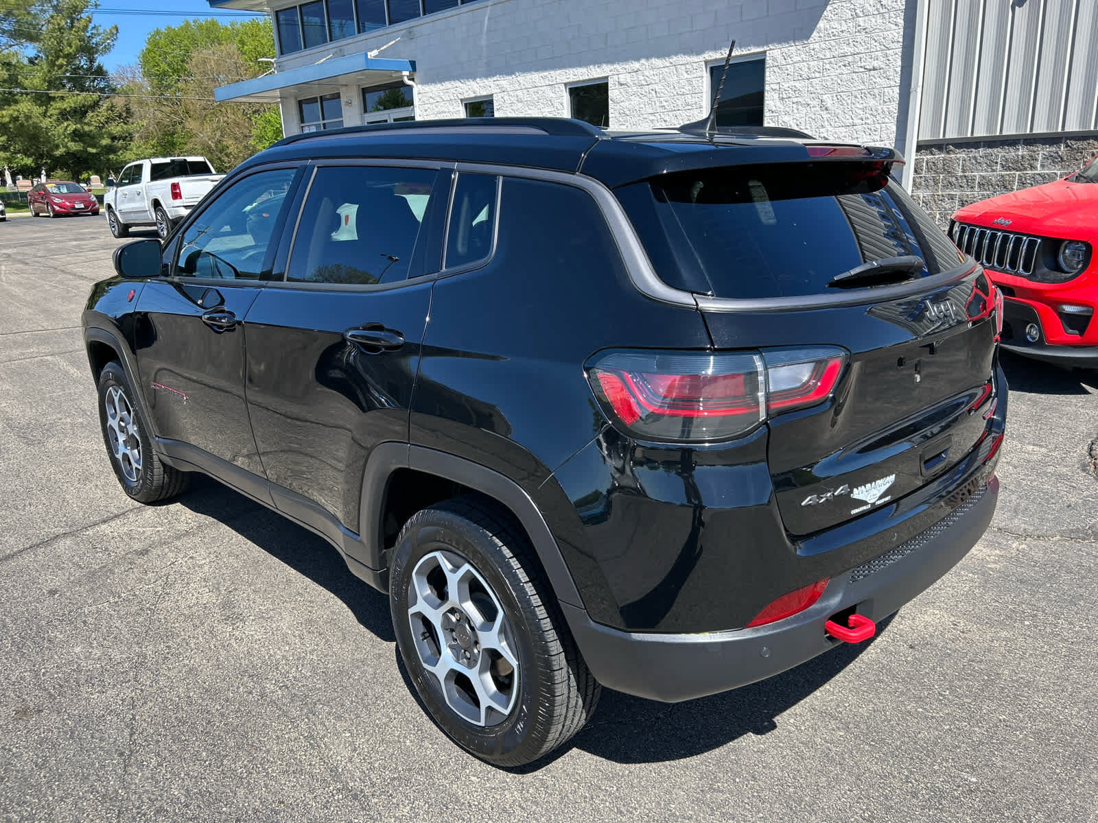 Used 2022 Jeep Compass Trailhawk w/ Trailhawk Elite Group AWD/4WD image 6