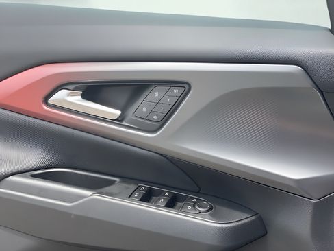 New 2025 Chevrolet Equinox EV RS w/ Active Safety Package 3 AWD/4WD image 21