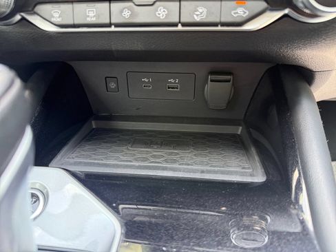 Used 2025 Nissan Altima 2.5 SL AWD/4WD image 22