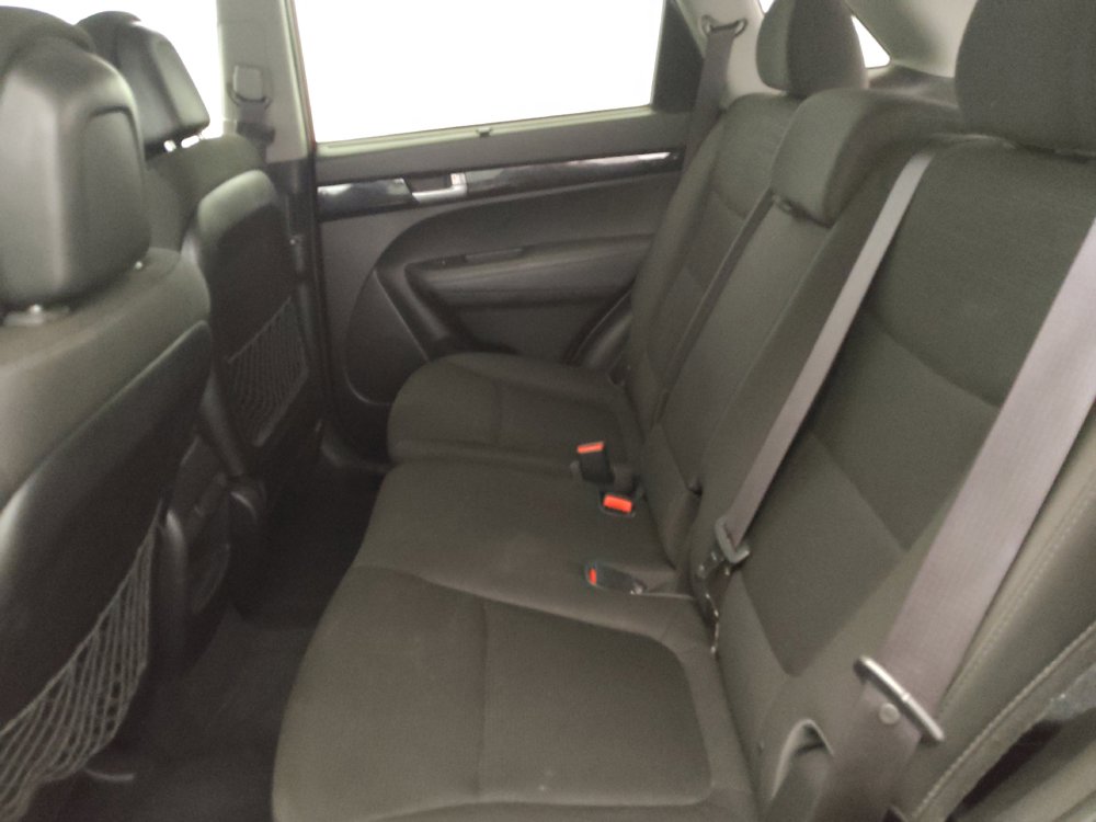 Used 2015 Kia Sorento LX FWD image 18