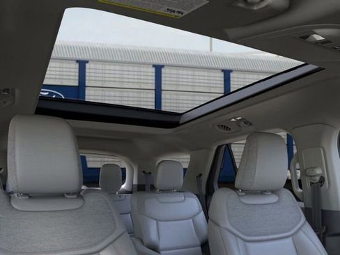 New 2026 Ford Explorer Active w/ Active Comfort Package image 22