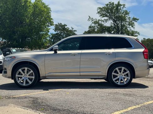 Used 2017 Volvo XC90 T6 Inscription w/ Vision Package image 3