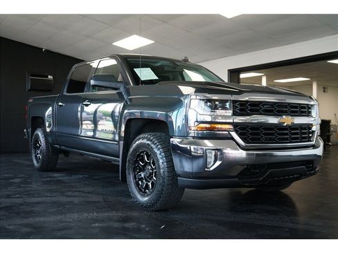 Used 2017 Chevrolet Silverado 1500 LT w/ All Star Edition AWD/4WD image 1