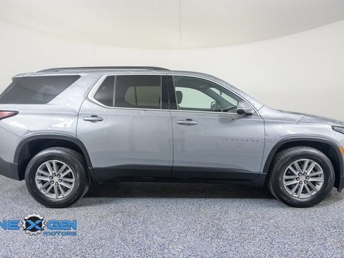 Used 2023 Chevrolet Traverse LT w/ LPO, Floor Liner Package AWD/4WD image 8