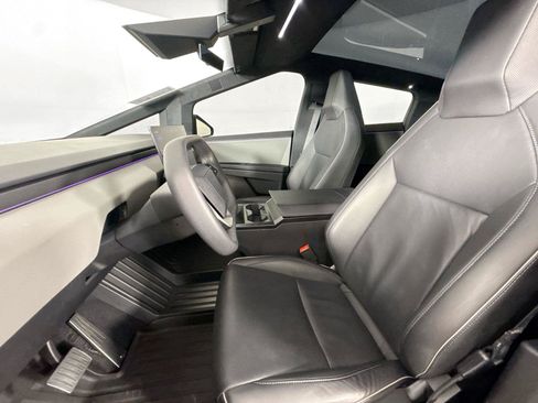 Used 2024 Tesla Cybertruck AWD Crew Cab image 3