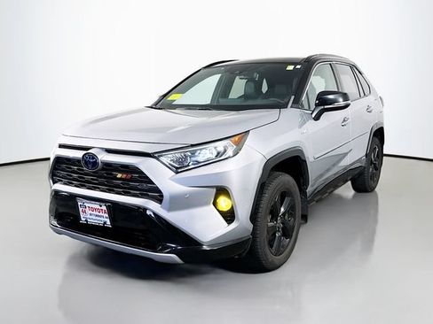 Used 2021 Toyota RAV4 XSE AWD/4WD image 3