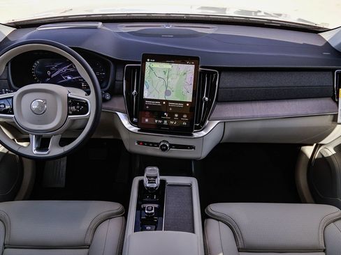 New 2026 Volvo XC90 T8 Ultra w/ Protection Package Premier AWD/4WD image 12