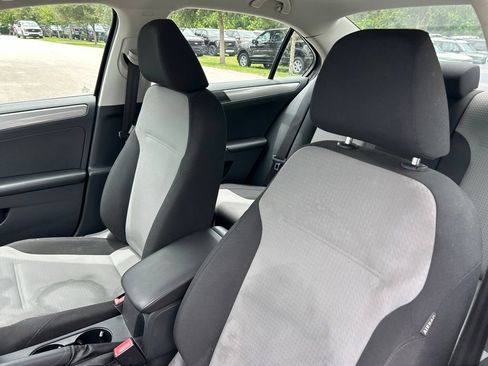 Used 2017 Volkswagen Jetta S FWD image 19