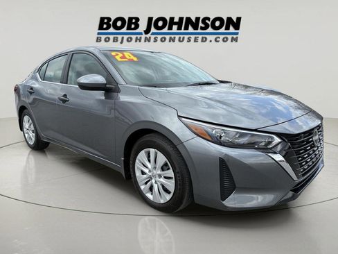 Used 2024 Nissan Sentra S FWD image 1
