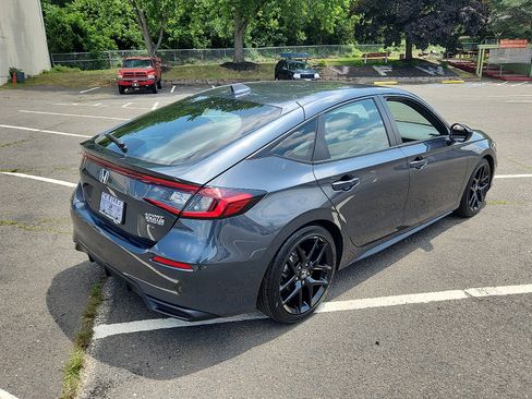 Used 2025 Honda Civic Sport image 6